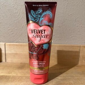 NWT Velvet Sugar Ultimate Hydration Body Cream